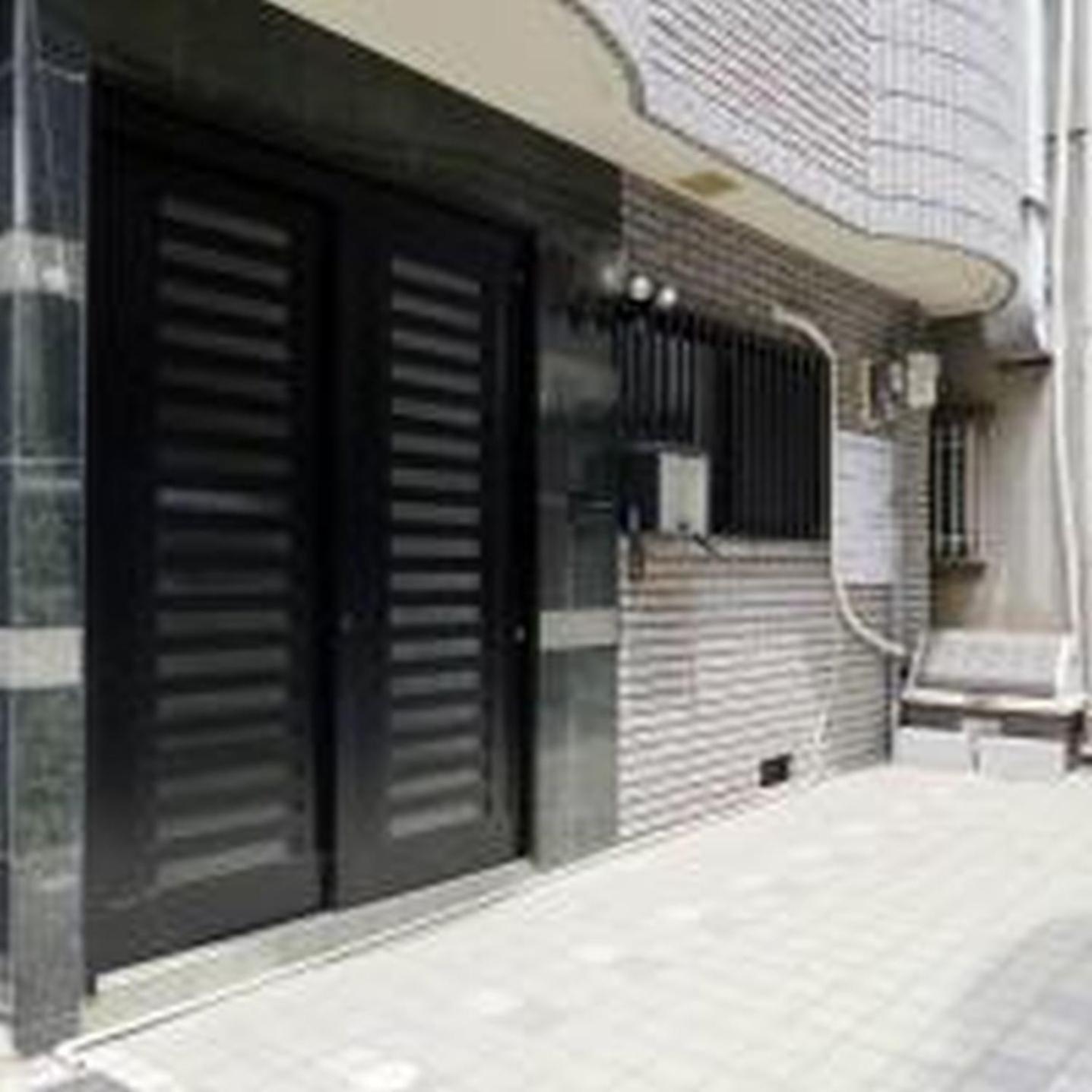Апартаменты 鶴橋戸建 Осака Экстерьер фото
